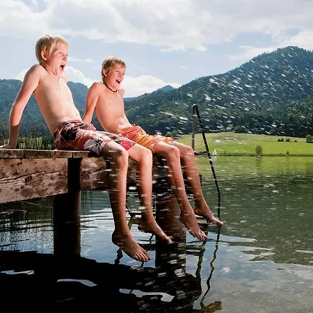 Landhaeusl Weissensee